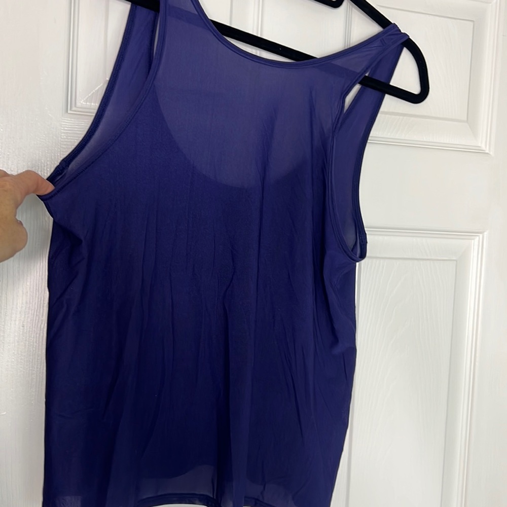 Lululemon shirt sz 6. Sheer. NWOT